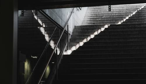 Sample flowchart: Steps showing how an IP lookup tool queries databases to reveal location and ISP info. 